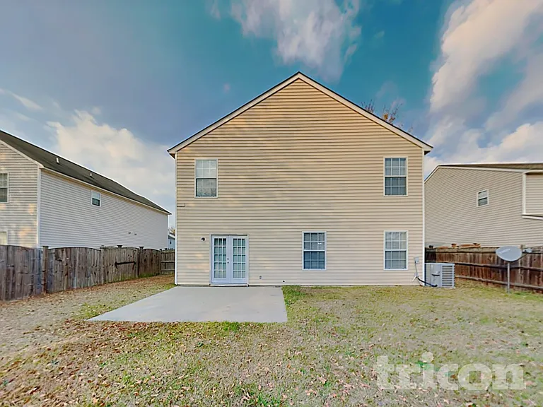 945 Schofield Ln — Photo 14