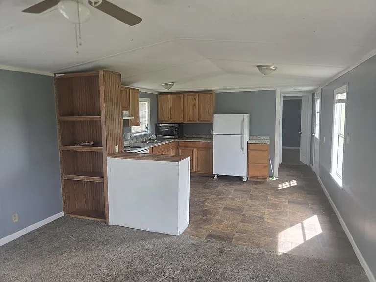 6022 Amarius Ln — Photo 2