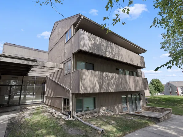 218 Bienterra Trl APT 2F, Rockford, IL 61107