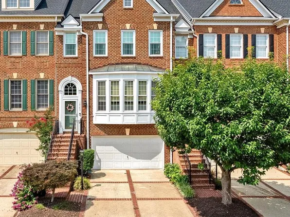 18509 Bear Creek Ter, Leesburg, VA 20176