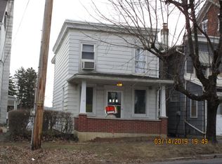 212 S Kemp St, Lyon Station, PA 19536