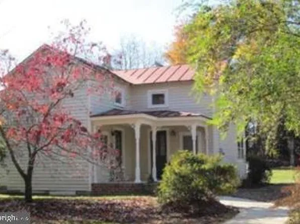 38 Dove Ln, Fredericksburg, VA 22405