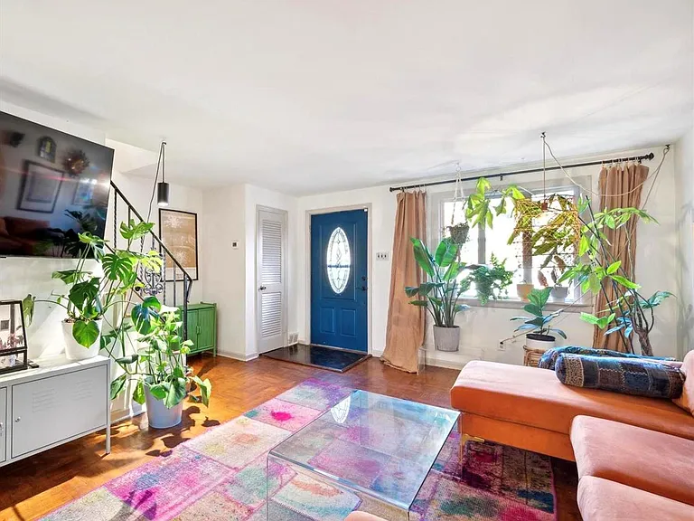 4572 Manayunk Ave — Photo 5