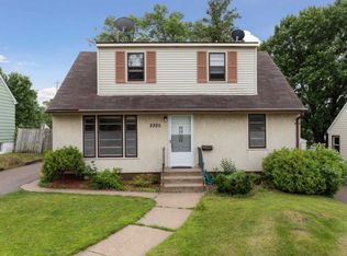 2220 4th St E, Saint Paul, MN 55119