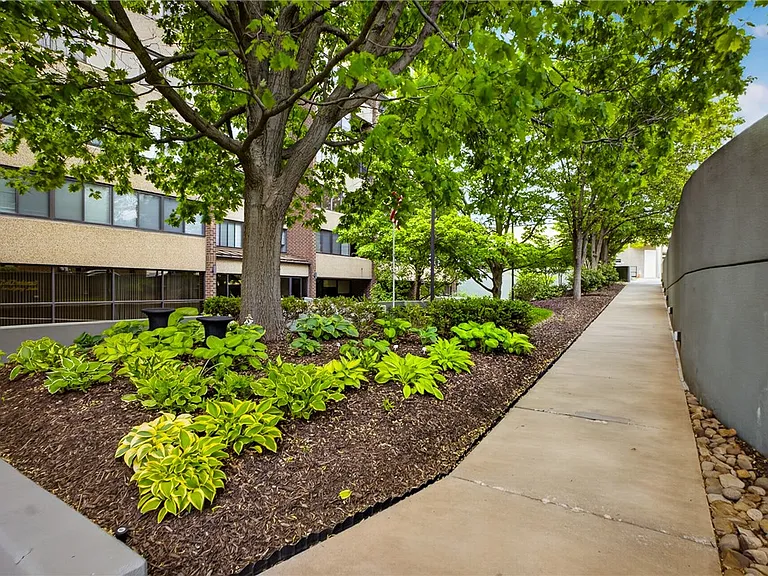 750 Washington Rd #12-13-14 — Photo 4