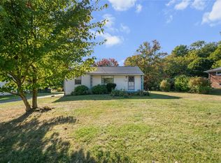 306 Lunn Blvd, Farrell, PA 16121