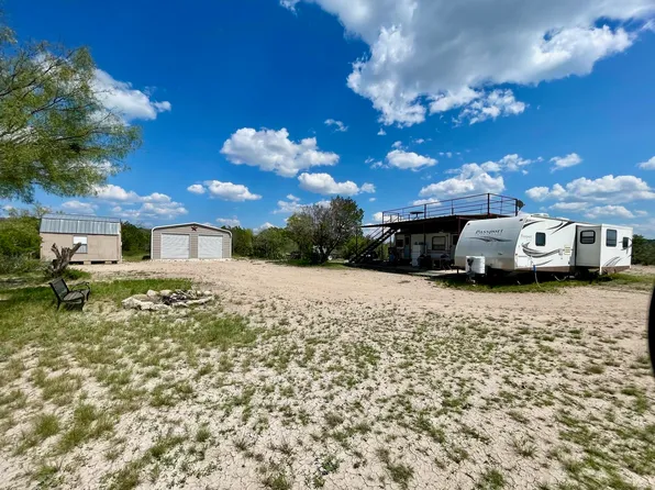 8136 Miers Ranch Rd, Del Rio, TX 78840