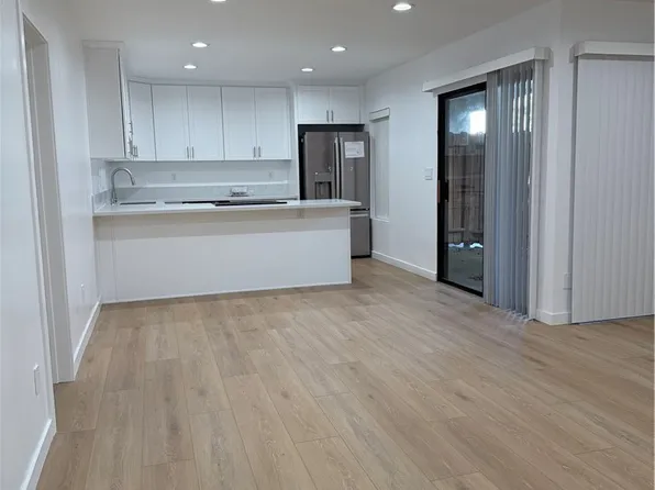 8355 Willis Ave APT 5, Panorama City, CA 91402