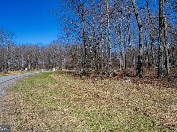 5th image of 36 Fern Loop Dr