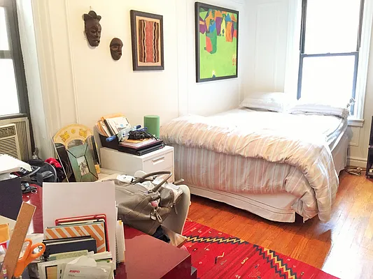 Rented by Joe Gotham LTD | media 21