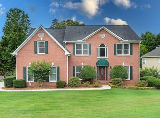 290 Dogwood View Ct, Suwanee, GA 30024