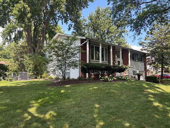 2nd image of 316 Assembly Dr