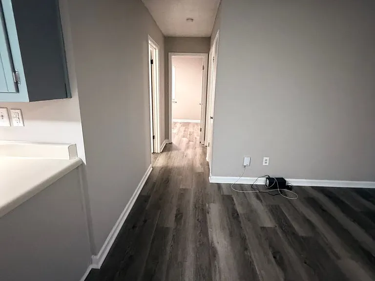 Poplar Point Apartments! — Photo 7