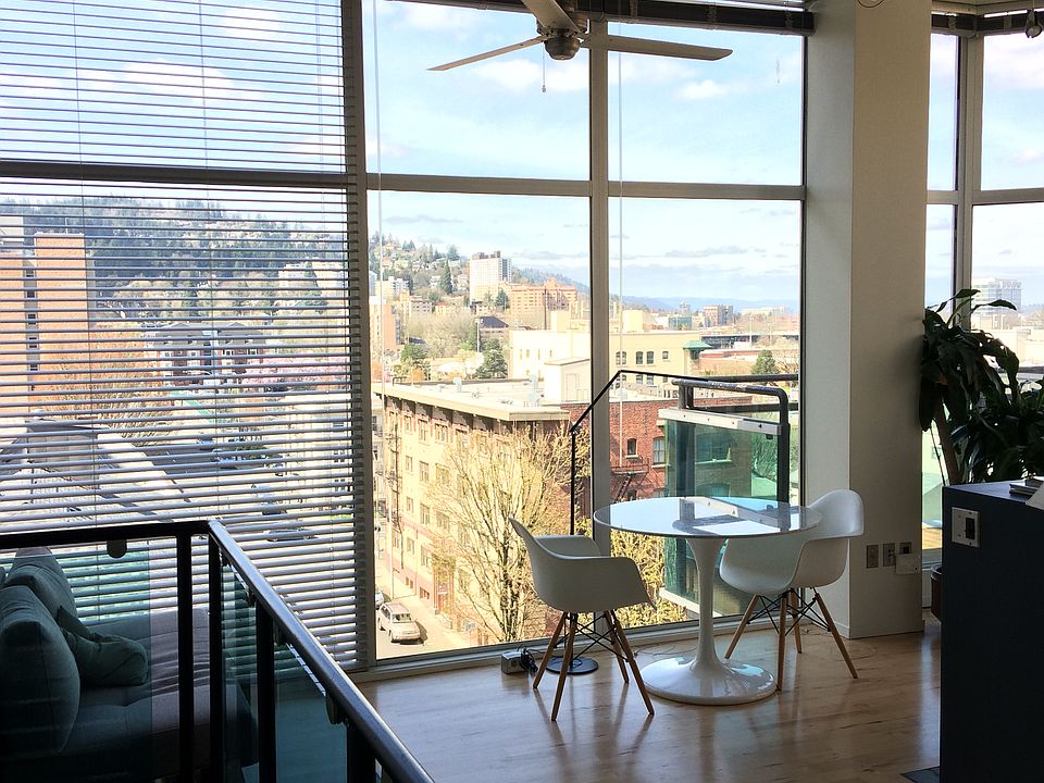 Living dining top floor