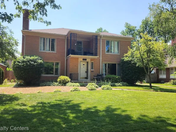 821 Pemberton Rd, Grosse Pointe Park, MI 48230