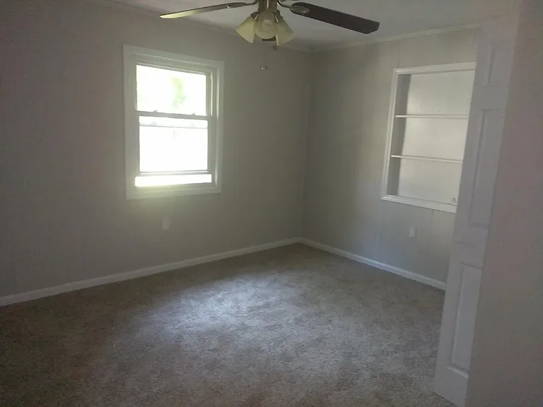248 Scott St NW — Photo 5