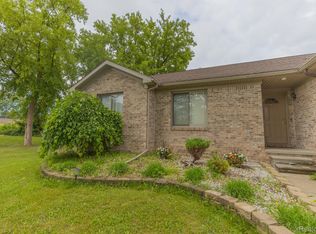 2721 W Utica Rd, Shelby Township, MI 48317