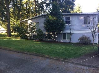 12216 NE 70th St, Kirkland, WA 98033