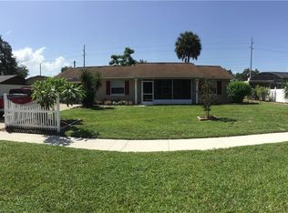 2320 Florence Rd, Mount Dora, FL 32757