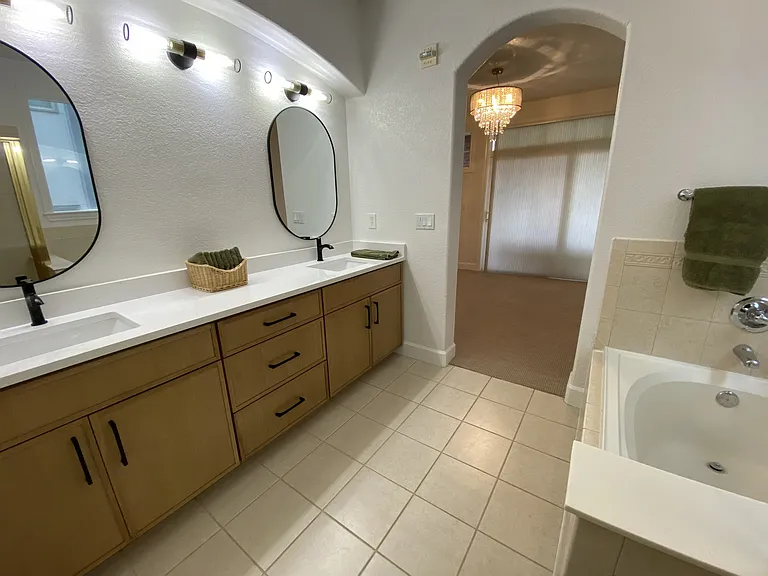 1735 N Ogden St #101 — Photo 26