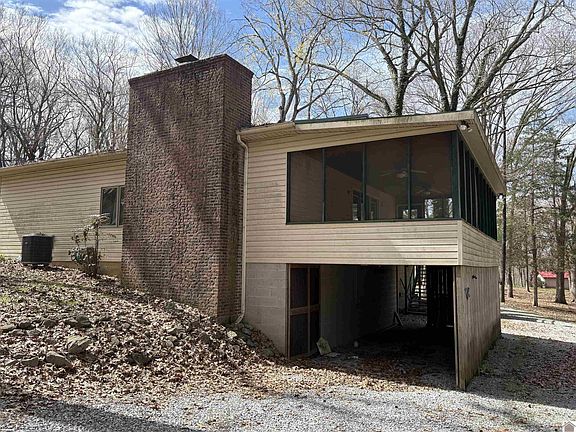 3rd image of 372 Rockcastle Lakeshore Dr
