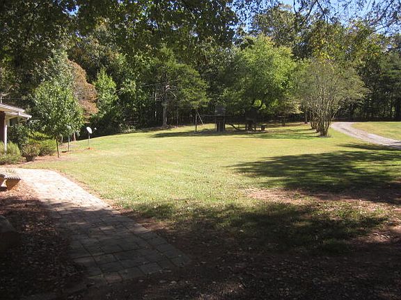 5th image of 312 Mansfield Rd