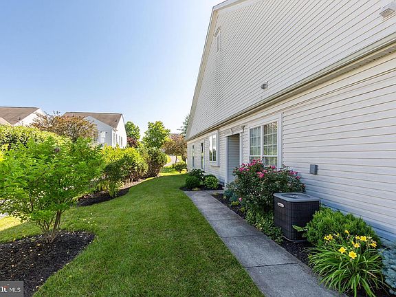 3rd image of 312 Butterfly Dr #71