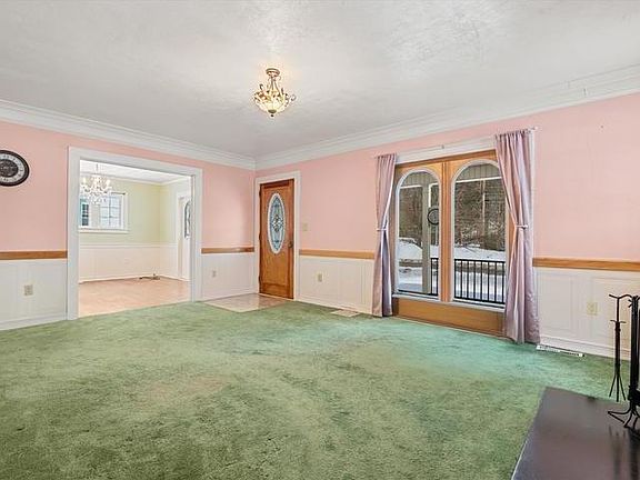 3rd image of 233 Main St