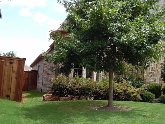 3rd image of 4216 Glenhurst Ln