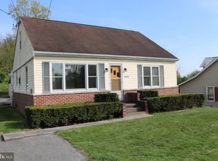 9258 Tomstown Rd, Waynesboro, PA 17268