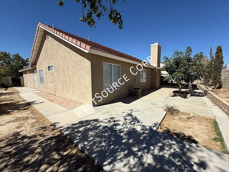 2501 Summerchase Ave — Photo 22