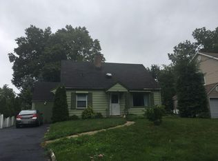 22 Cherokee Rd, Cranford, NJ 07016