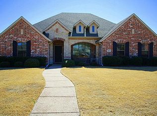160 Courtney Bay Ln, Argyle, TX 76226