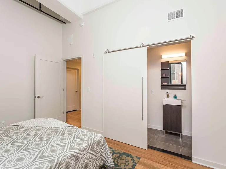 2028 Rittenhouse Sq #102 — Photo 5