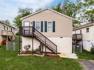 622 B St, Staunton, VA 24401