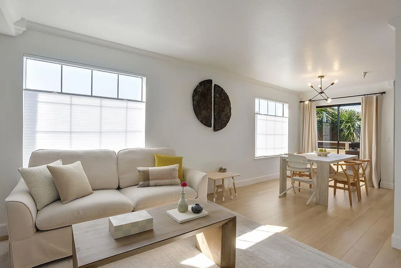 2 bed, 750 sqft, $3,200 — Photo 1