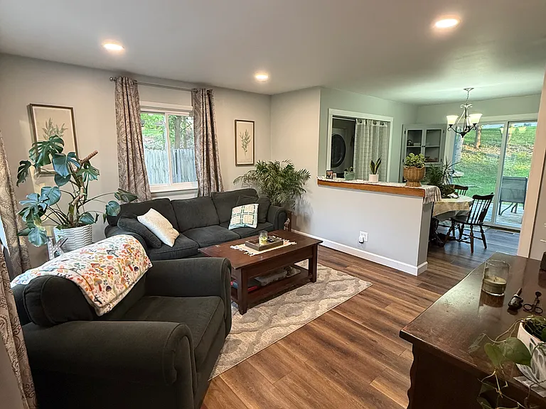9245 Debby Jo Dr — Photo 4