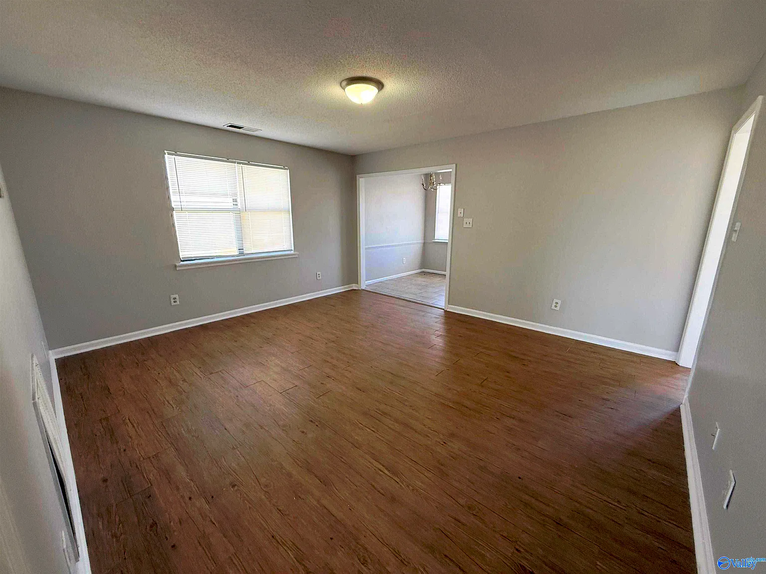 3 bed, 1.5 bath, 800 sqft, $1,400 — Photo 4