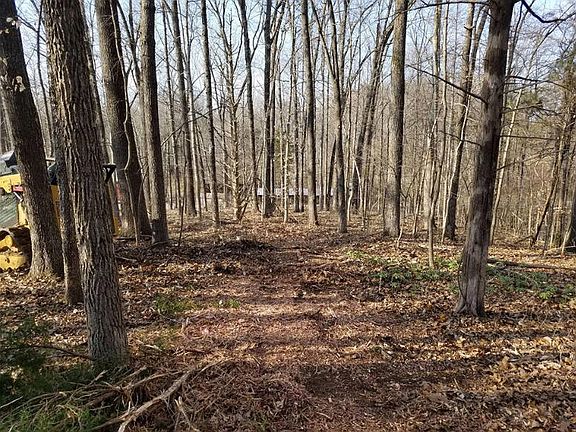 5th image of 4164 Old Clarksville Pike