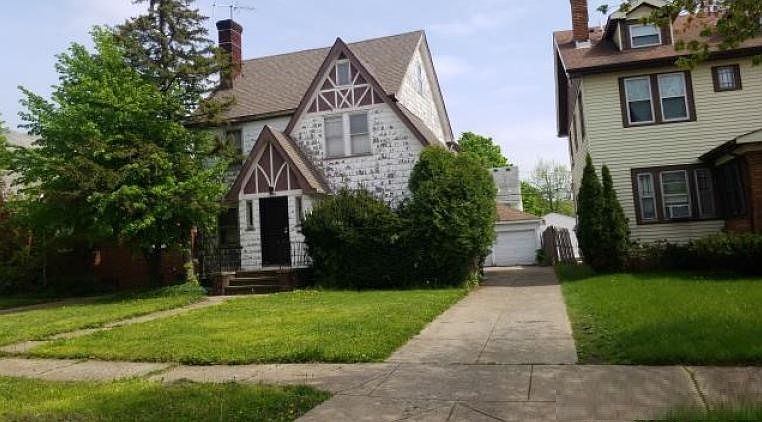 1st image of 18310 La Salle Ave
