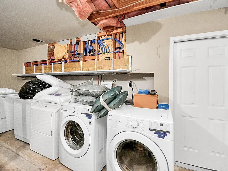 11754 Green Coral Dr — Photo 48