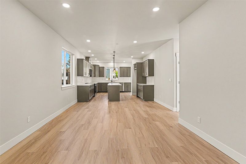 4th image of 7648 Deschutes Heights Court SE #76