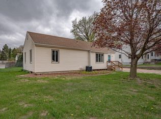 3914 Glenn Ave, Sioux City, IA 51106