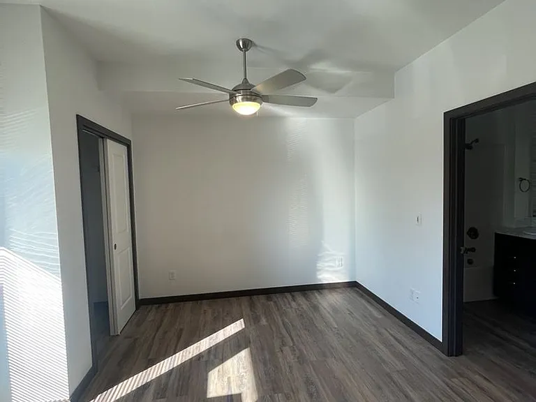 1513 E St — Photo 7