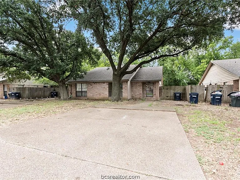 616 Cross Timbers Dr — Photo 1