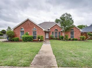 210 Douglas Dr, Wylie, TX 75098
