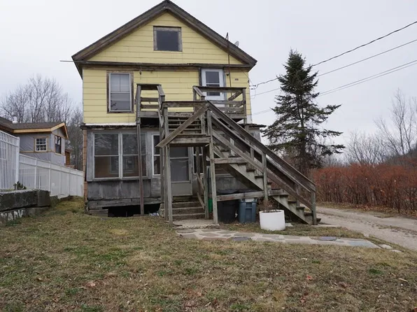 48 Curtis St, Hinsdale, MA 01235