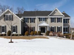 36 Bridle Ridge Dr, North Grafton, MA 01536