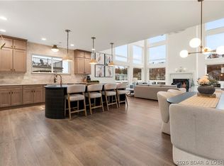 154 Via Cresta Dr, Sunrise Beach, MO 65079