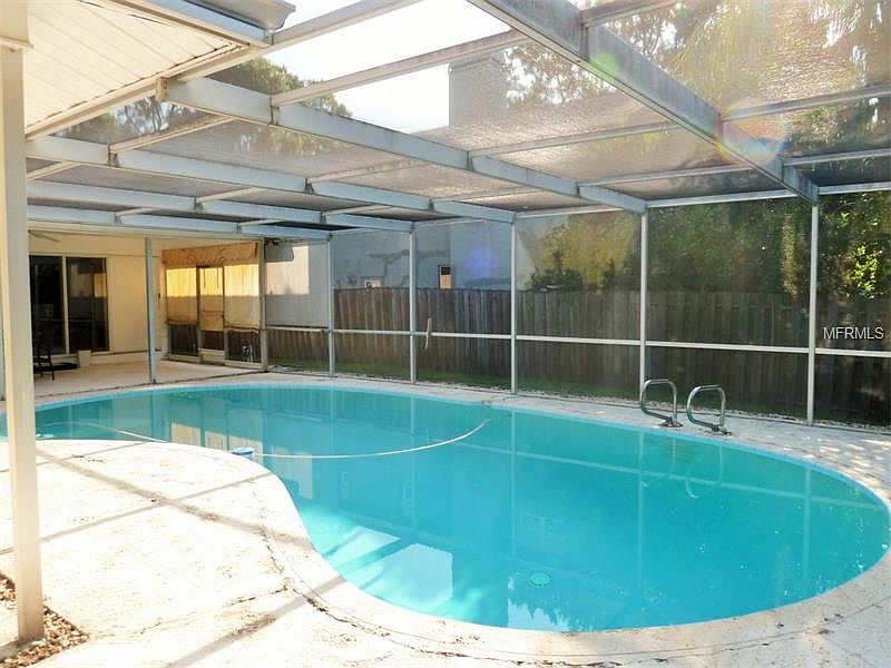 2nd image of 2105 Flamingo Pl